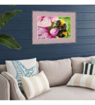 bumble-bee-wall-art